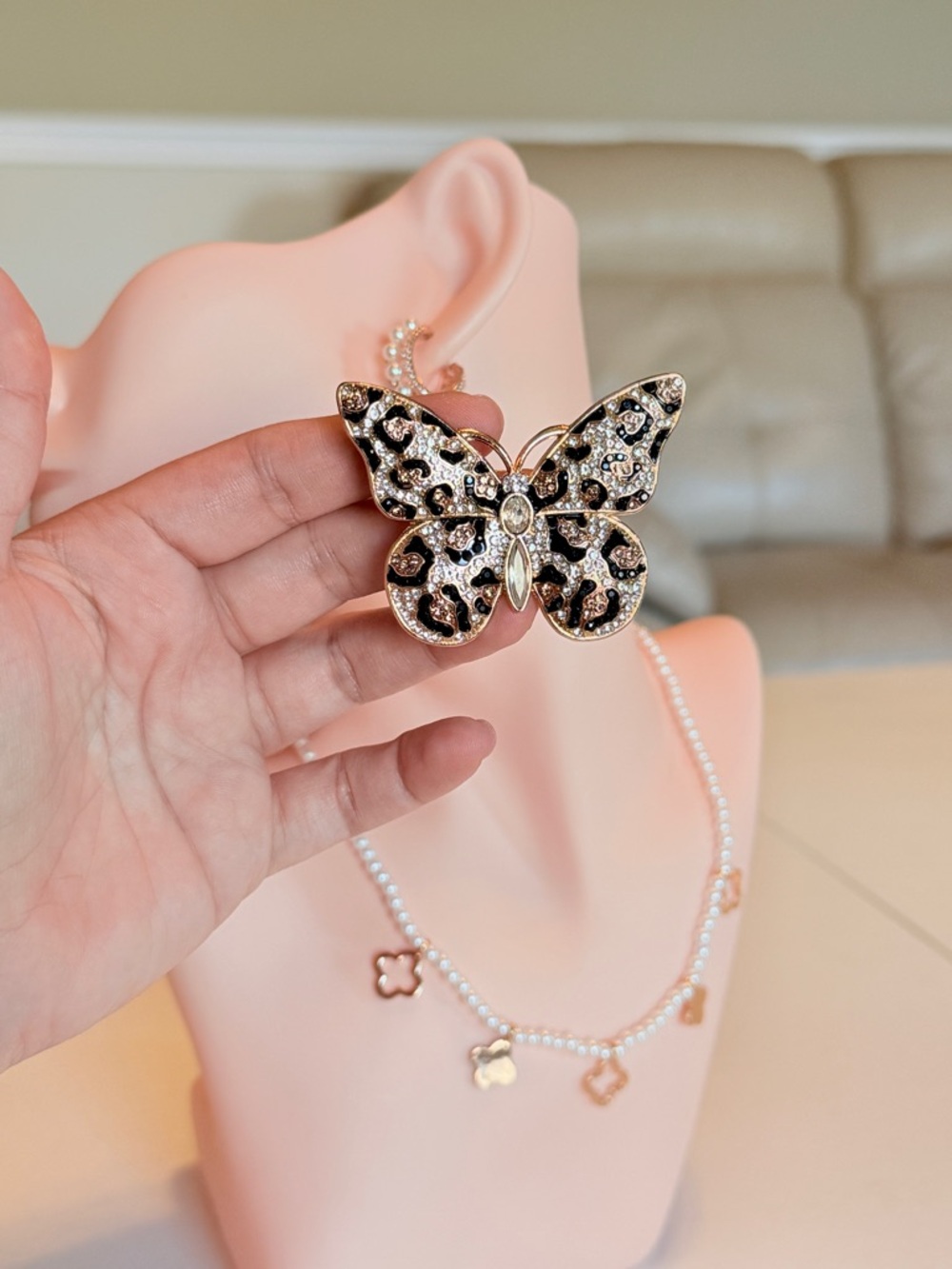 Gold-Tone Leopard Print Butterfly Brooch - Elegant Women Jewelry - Picture 5 of 10